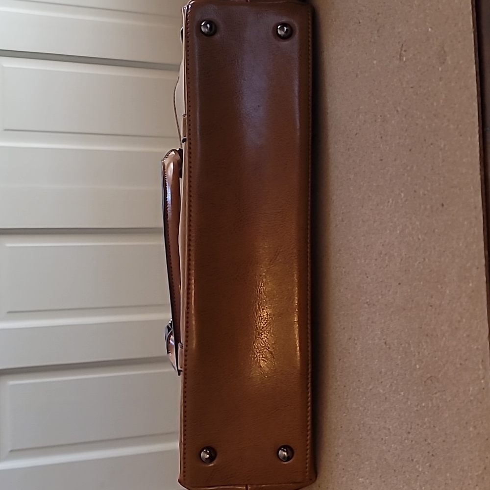 Tan handbag - Picture 4 of 4